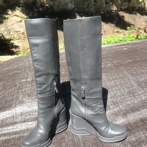 Prada Gray Leather Boots !